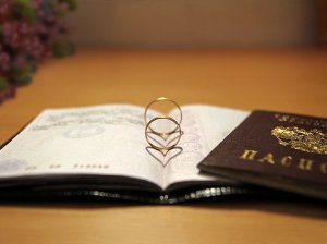 Замена загранпаспорта при смене фамилии: где и как менять